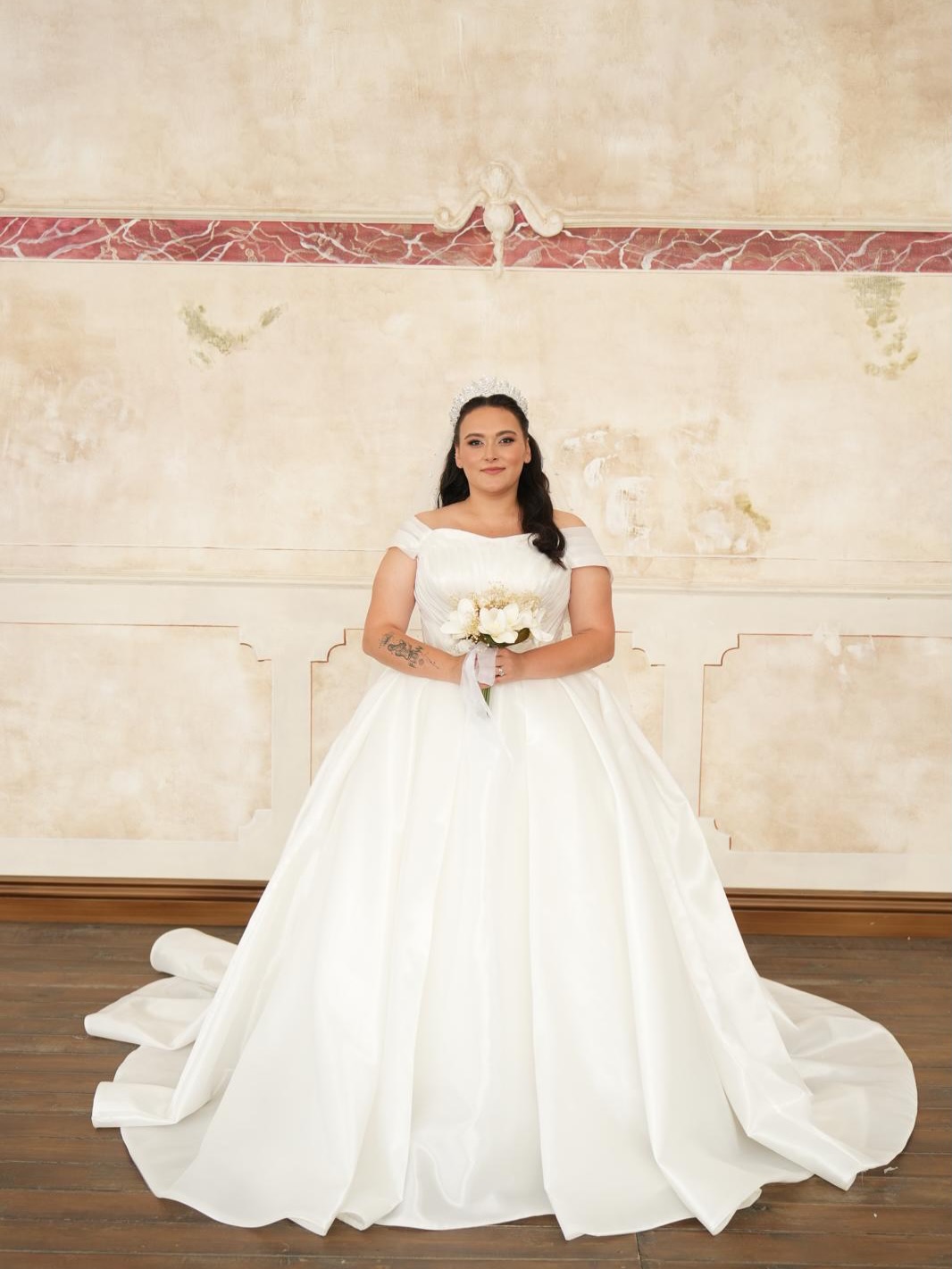 İstanbul Fatih Ceylan Güres Modaevi prenses kesim gelinlik