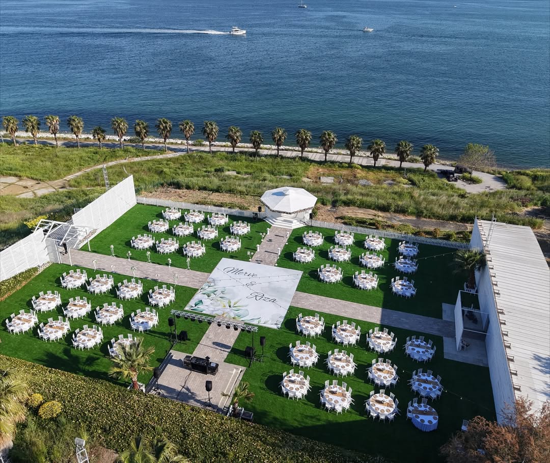 İstanbul Beylikdüzü deniz kenarı kır düğünü mekânı
