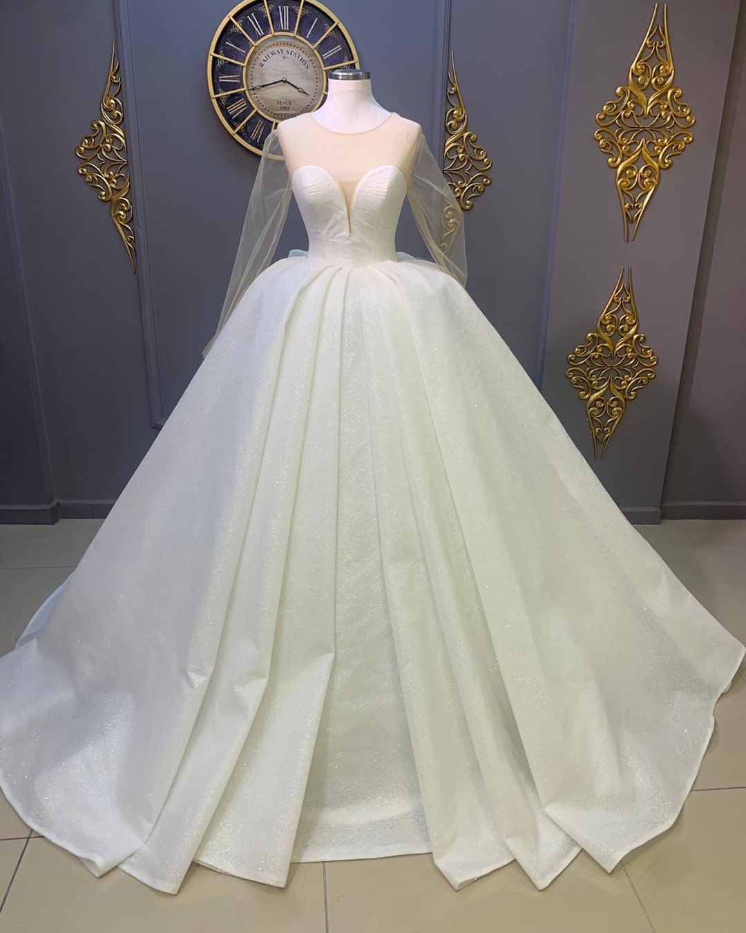 Simli prenses kesim gelinlik modern tasarım