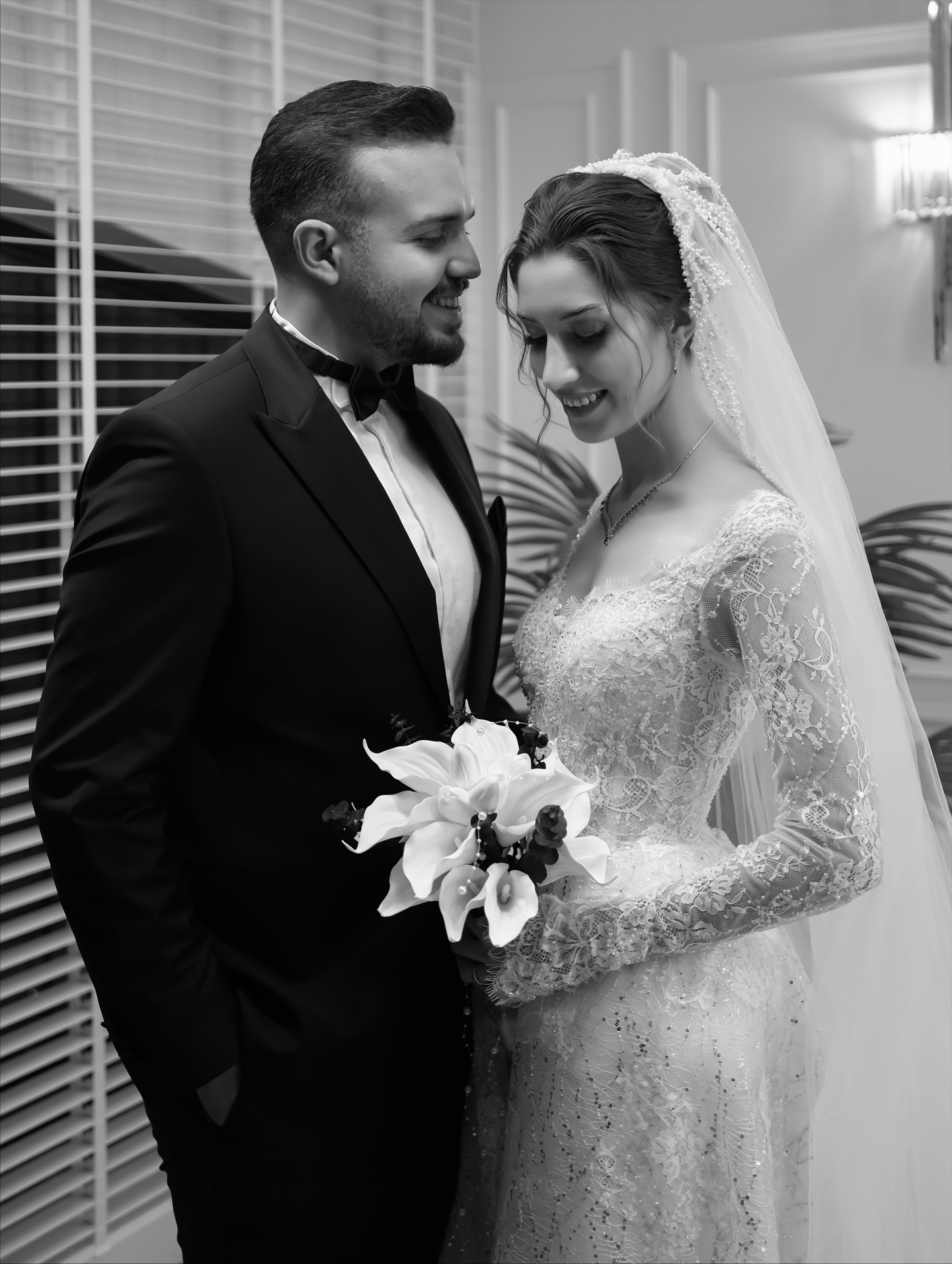 Uzun kollu dantel A kesim gelinlik, romantik ve zarif gelin stili