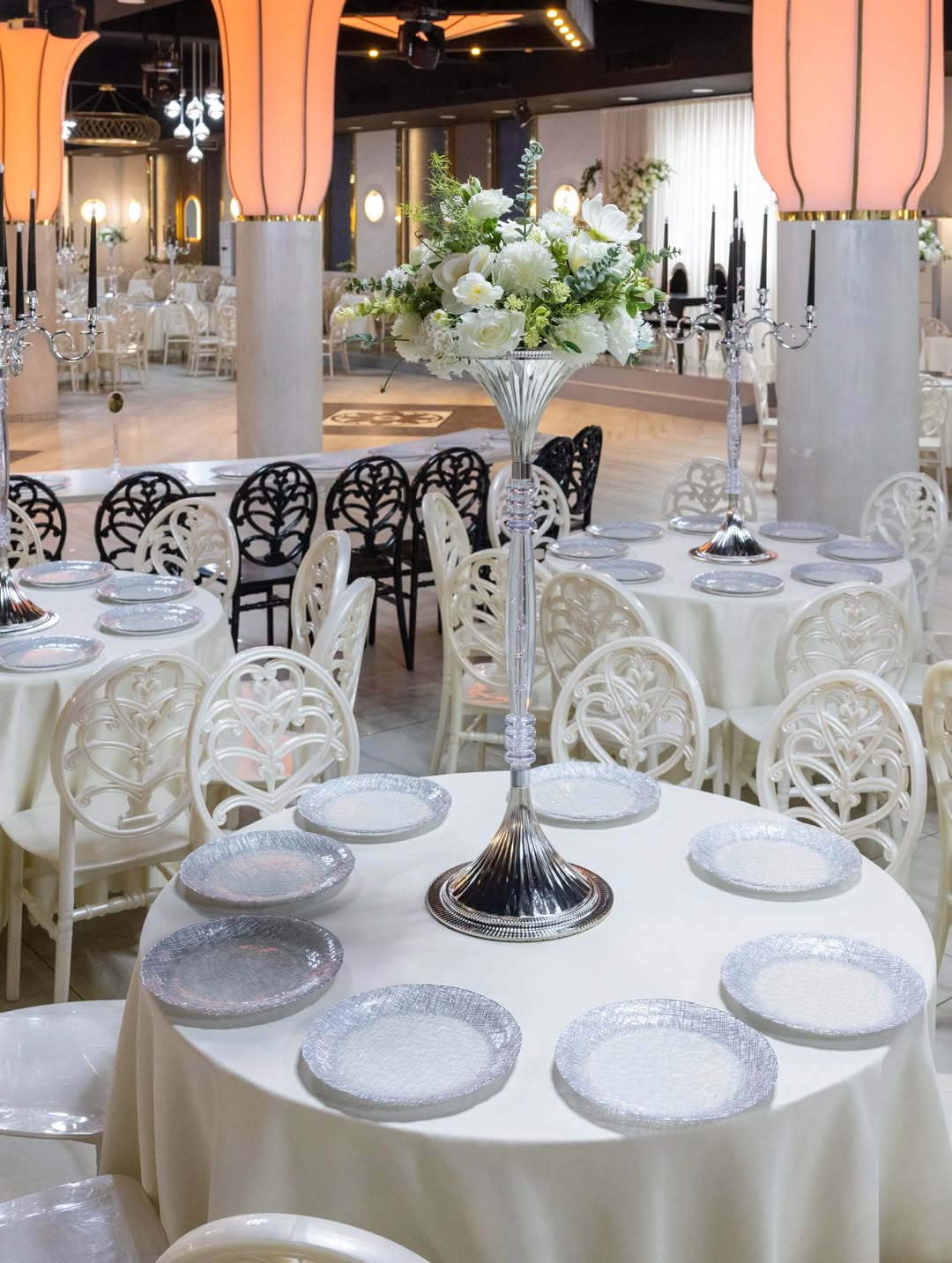 İstanbul Gaziosmanpaşa modern düğün mekânı masa düzeni