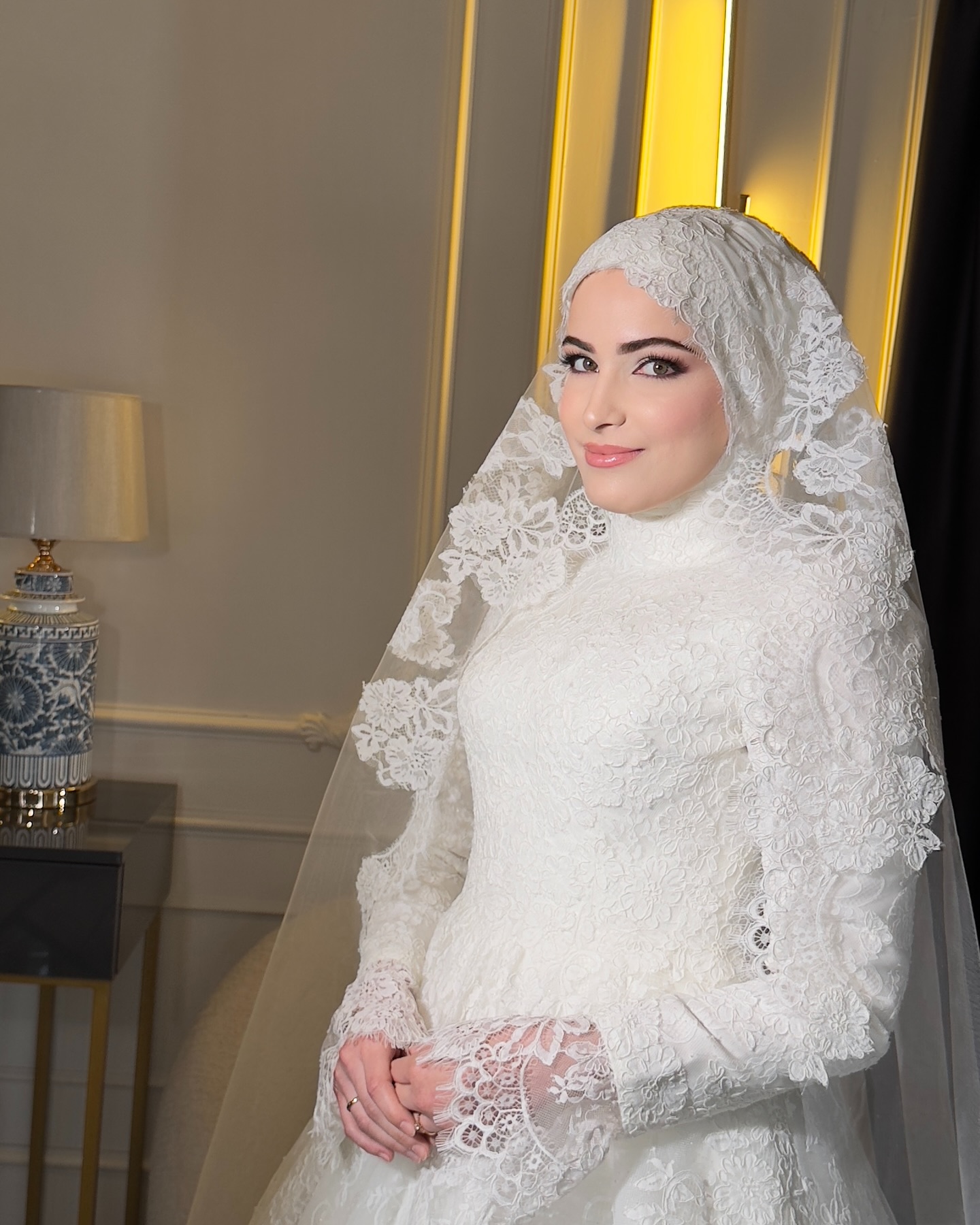 Uzun kollu dantel tesettür gelinlik vintage konsept çekim