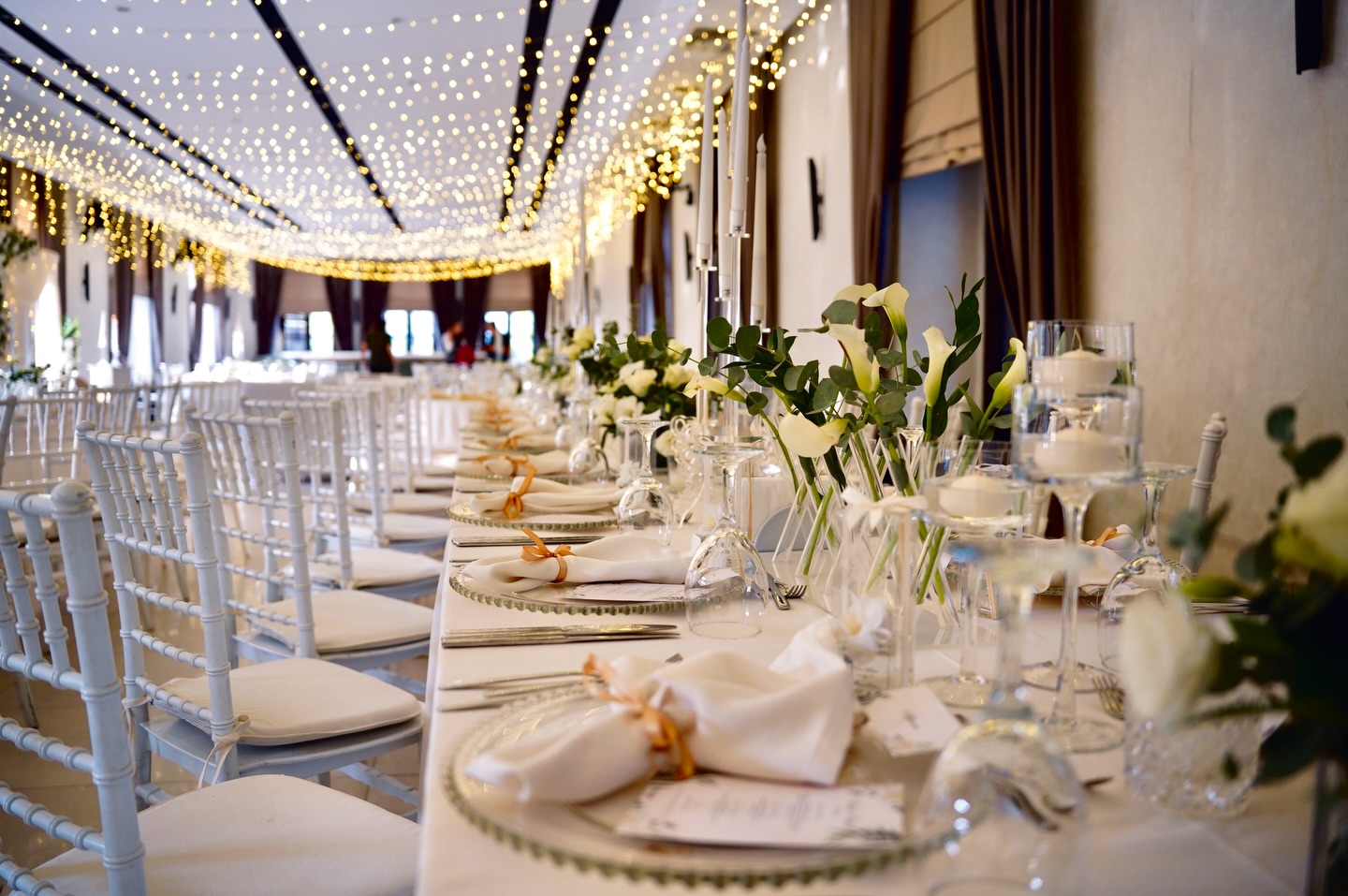 Şık düğün masası süsleme detayları