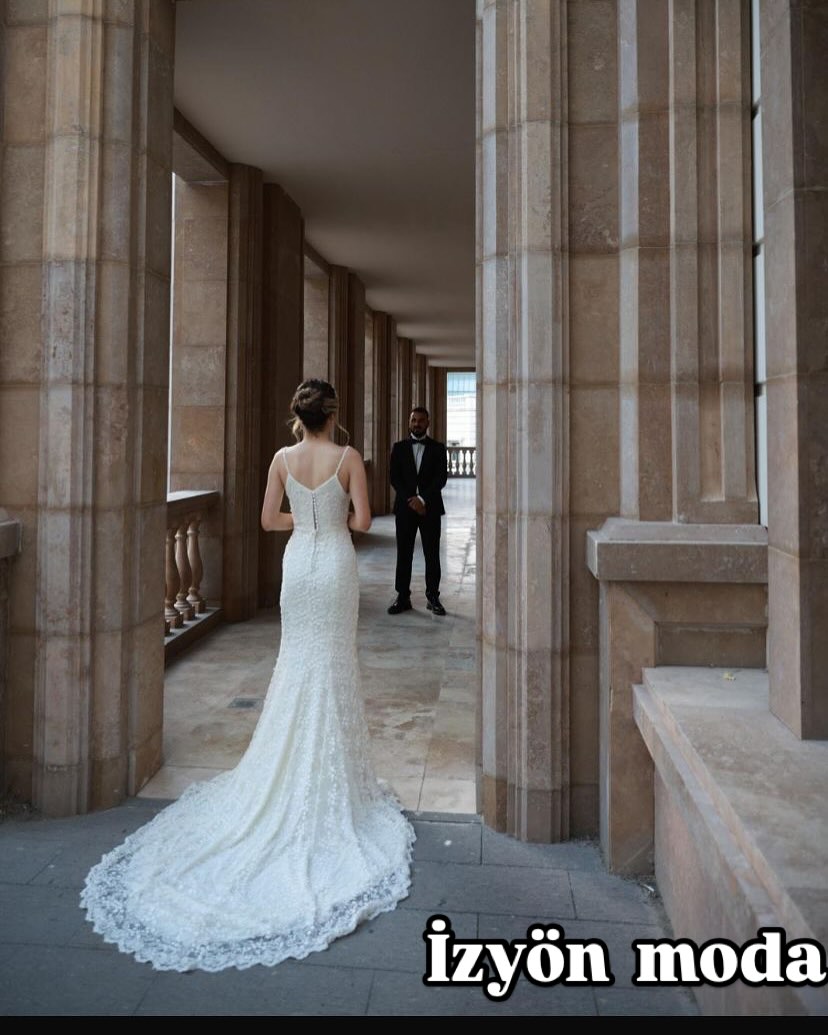 “Balık kesim dar siluet gelinlik uzun kuyruklu dış çekim İzyön Moda Evi Ankara”