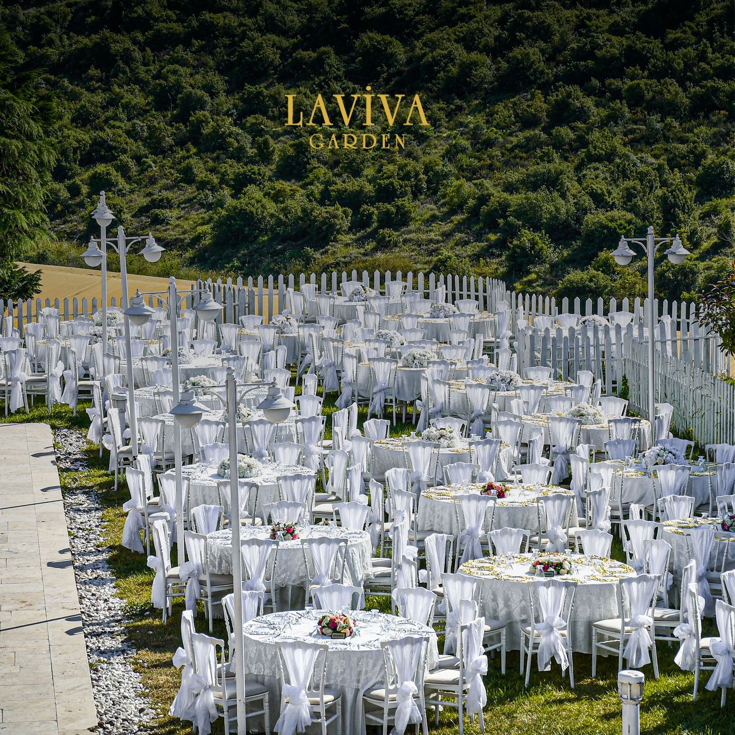 İstanbul Başakşehir Laviva Garden havuz başı düğün alanı