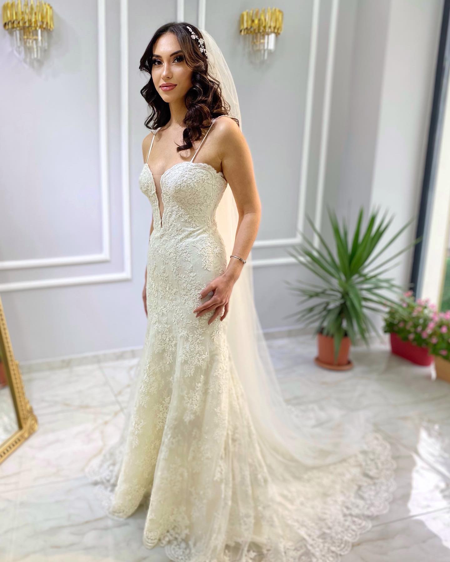  Mühür Gelinlik zarif dantel işlemeli balık gelinlik – feminen siluet