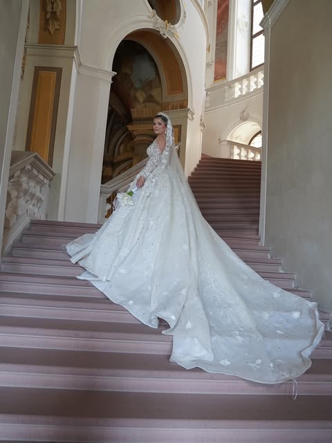 Tarihi mekânda New Moda A kesim gelinlik