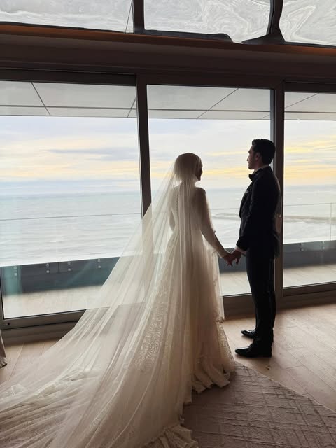 Modern ve zamansız gelinlik tasarımı İstanbul