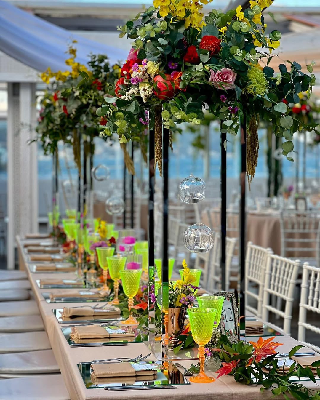 Boğaz manzaralı düğün yürüyüş yolu