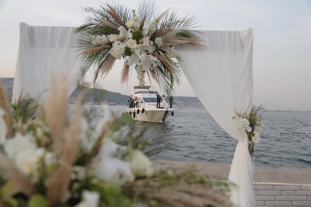 Paella Davet açılır kapanır tavanlı düğün mekanı