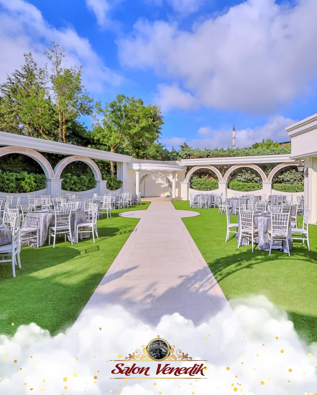 Salon Venedik havuz başı kır düğünü organizasyonu