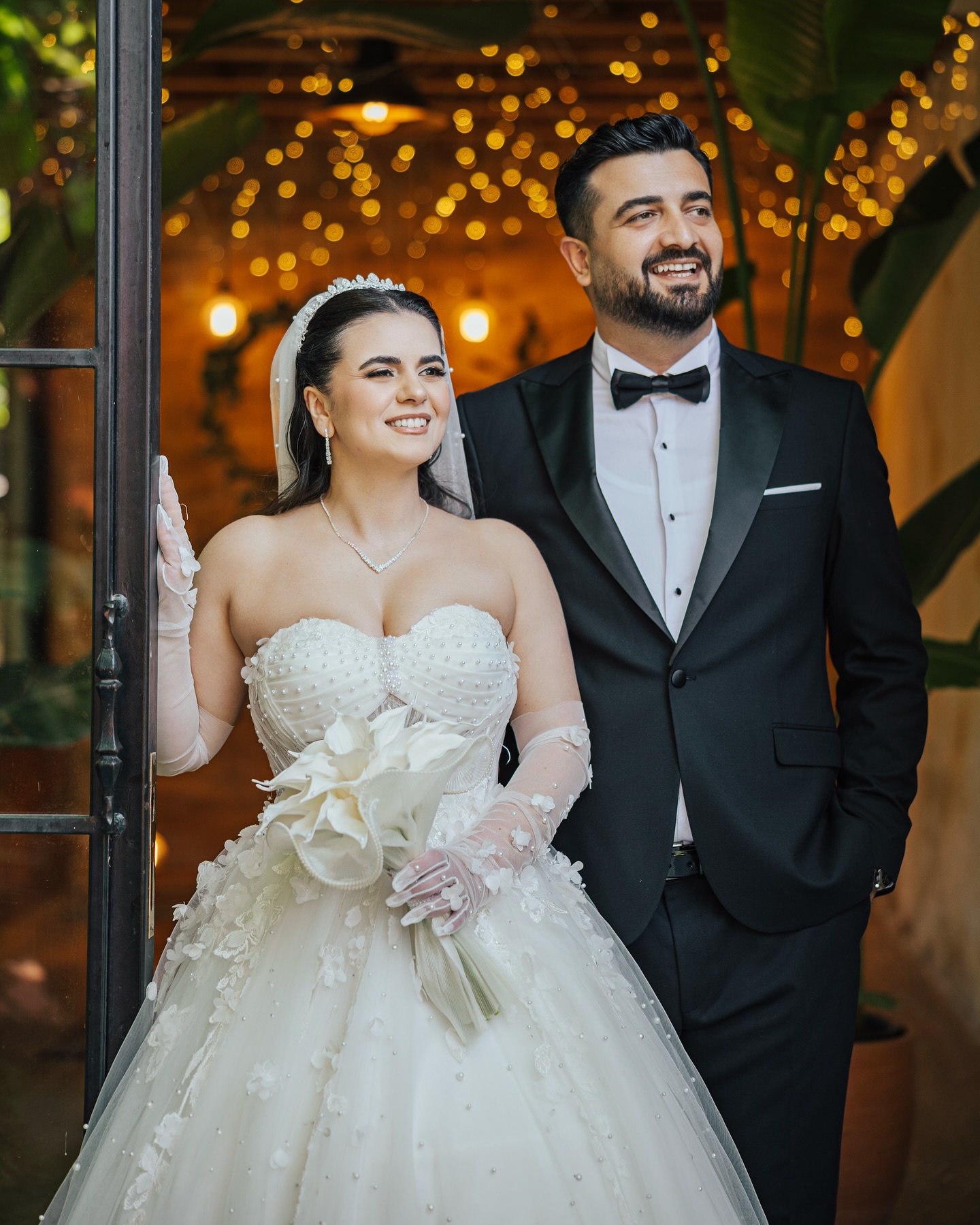 Prenses model tül gelinlik uzun duvak doğal ışık çekimi