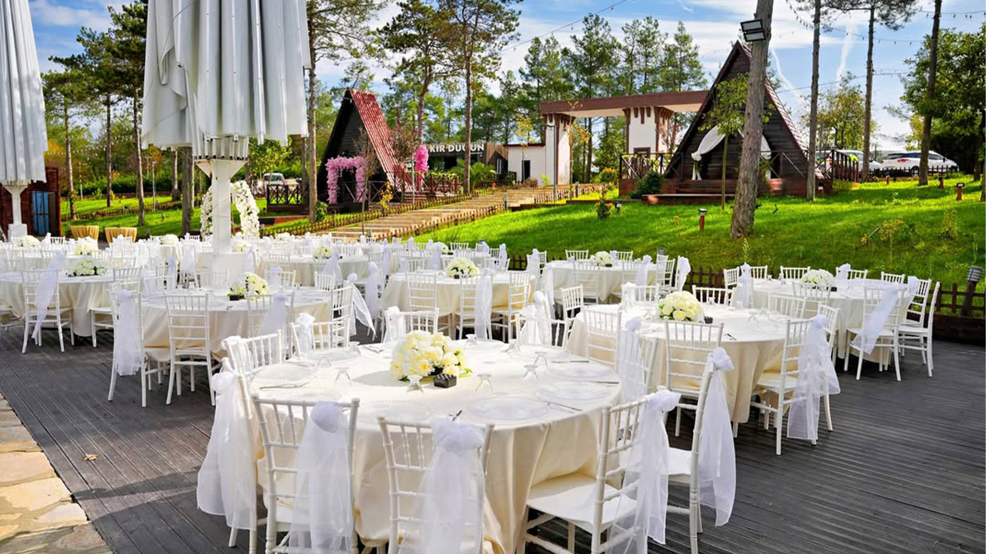 Poi Boğaz Bahçe Çekmeköy | Orman İçinde Masalsı Bir Kır Düğünü