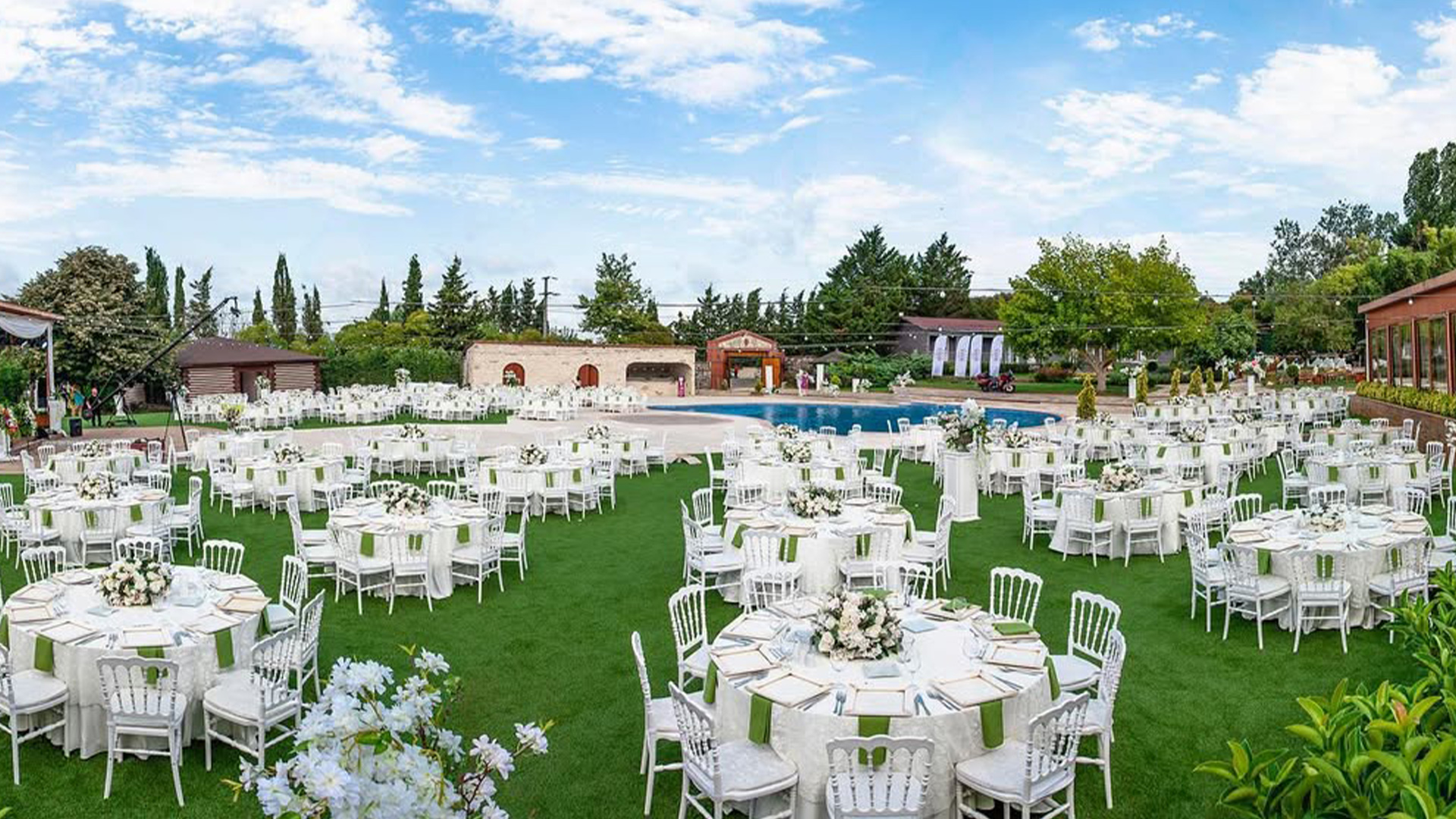 Maya Life İstanbul Beykoz | Doğa Manzaralı, Havuz Başı Şık Düğün Mekânı